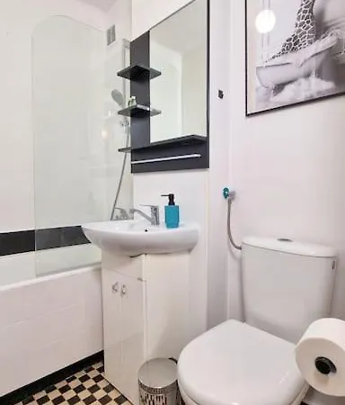 Διαμέρισμα Retro Cozy Flat Central Point With Very Fast Wifi *