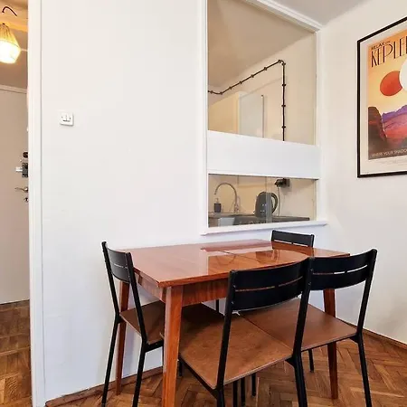 Retro Cozy Flat Central Point With Very Fast Wifi *