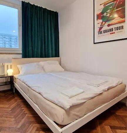 Retro Cozy Flat Central Point With Very Fast Wifi Διαμέρισμα